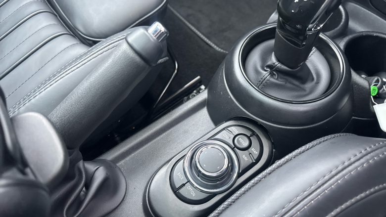 MINI Hatchback 2.0 Cooper S Exclusive 3dr Auto Petrol Hatchback